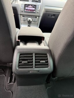 VW Golf VII 1.2 2013 195 tis km TOP VÝBAVA - 15