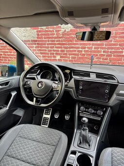 Volkswagen Touran 1.6 TDi, 85 kw, 2018, 126tkm, HIGHLINE - 15