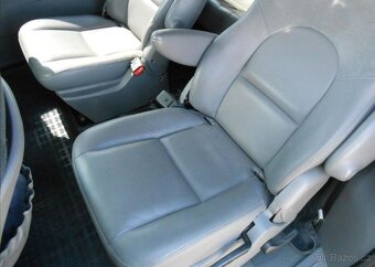 Chrysler Voyager 2,8 110 kW nafta - 15
