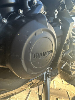 Triumph Street Triple 675 2014 | Nové pneu S22, QuickShifter - 15