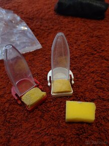 Chovatelské potřeby - 8 různých druhů - 15