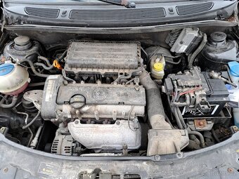 skoda fabia 2 combi 1,4i 2010 - 15