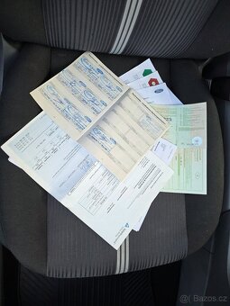 Ford Focus kombi 1.6 16V 74kw ser.kniha 3/20111 - 15