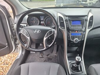Hyundai I30 1.6 CRDi 81KW Nové v ČR, S.Kniha DPH, Trikolor - 15