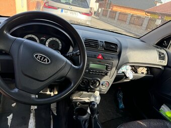 Kia Picanto 1.0 manuál - 15