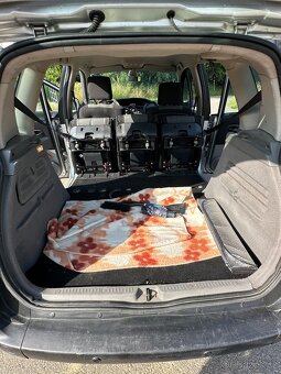Renault Megane Scenic 2    1.5dCi - 15