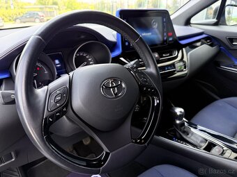 Toyota C-HR Hybrid / 2018 / ČR - 15