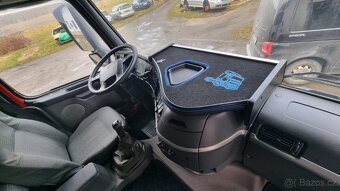 Volvo FH/FN-6X2R + přívěs KRONE ZZ-dílna/servis/obytné - 15