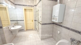 Pronájem byty 3+1, 99 m2 - Znojmo, náměstí Republiky - 15
