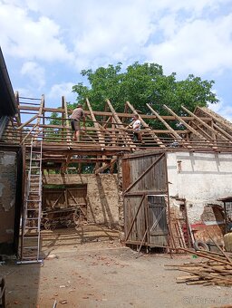 Zajišťujeme zdarma demolice starých střech a objektů - 15