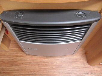 Prodám karavan Hobby 495 UL,r.v.2010 + mover + předstan. - 15