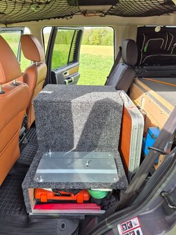 Expediční Land Rover Discovery 4, r.v., 2016, nový motor - 15