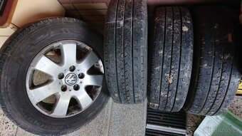 Volkswagen Multivan T5 2.5 tdi s variabilní lůžkovou úpravou - 15