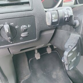 Ford Kuga, 120KW,4X4,130T.KM,KRÁSNÁ,1.MAJ - 15