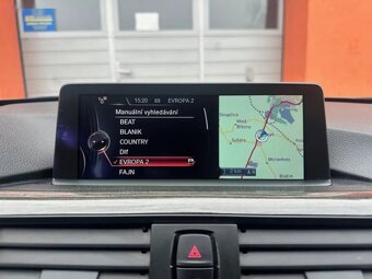 BMW Řada 3, 318D 105KW navi,kůže,panorama - 15
