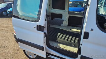 Peugeot Partner 1.4i, r.v. 2006, po STK do 3/2027 - 15