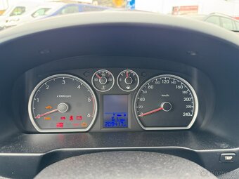 Hyundai i30 1,6 66 KW CRDI 16V - 15