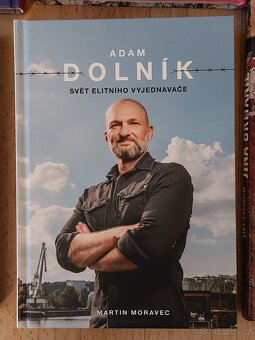 8 knih - JEDNA CENA - sk. č. 2 - 15