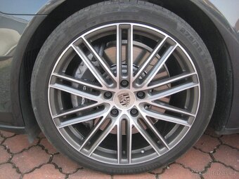 PORSCHE PANAMERA 4E-HYBRID 1. MAJITEL, SERVISKA - 15