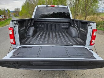 Ford F150  XLT 5.0 V8 4x4 Raptor paket r.v.2022 - 15