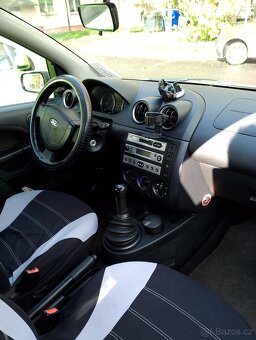 Ford Fiesta - 15