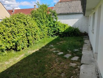 Ivaň rod dum 3+1 zahradka - 15