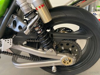 KAWASAKI ZRX 1200 - 15