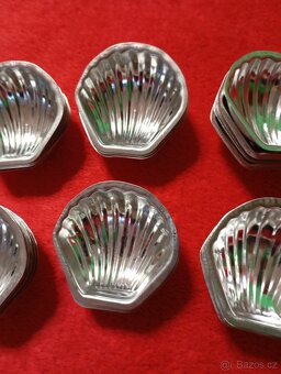 různé potřeby do domácnosti,vintage formičky na cukroví - 15