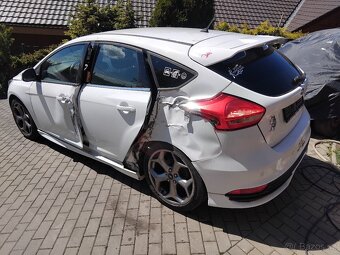 ford focus ST 2.0 benzin 184 kw 2016 - 15