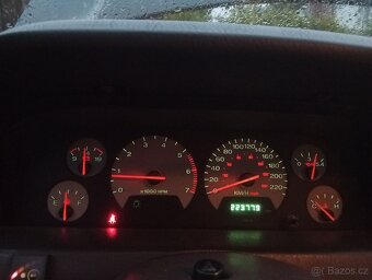 Jeep Grand Cherokee - 15