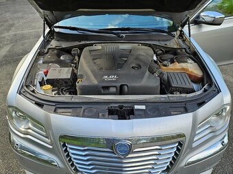 Lancia Thema 3.0CRD V6 176kw - 15