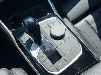 BMW 330e 215kw 2022 Led kamera ACC - odpočet DPH - 15