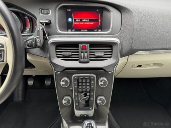 Volvo V40 D3 110kW Cross Country - 15