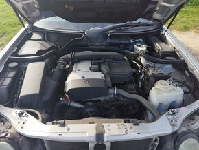 Mercedes-Benz E 230 i  manuál - 15