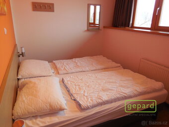 Velký dvoupodlažní apartmán 3+kk v Lipně nad Vltavou, komple - 15