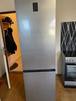 Autosedačka,lednice,gauč,terárium - 15