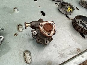 PŘÍSLUŠENSTVÍ MOTORU - VW / SEAT 1.9TDi - typ AUY - 15