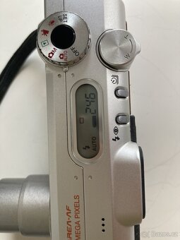 📸 Minolta DiMAGE F200 – retro digitál, co pořád fotí skvěle - 15