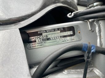 Honda CBR 600F rok 1997 poskozena - 15