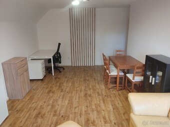 Pronajmu 2 generacni dum -2.byty 3kk + 2kk+ zahrada na grill - 15