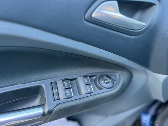 Ford Grand C-Max 2.0 TDCi 2013 Titanium PowerShift 7 míst - 15