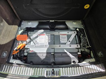 Porsche Cayenne S 3,0 Tsfi Hybrid Benzin Full vybava - 15