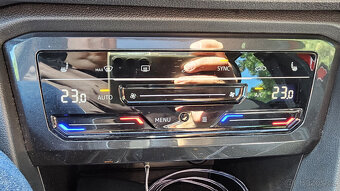 Seat Tarraco 2,0 TDi 110 kw 360 kamery Webasto odpočet DPH - 15