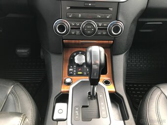 Land Rover Discovery 3,0 HSE LUXURY - 15