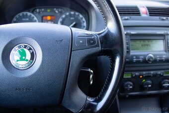 Škoda Octavia Combi 2.0 FSI Ambiente - 15