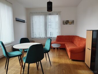 Pronájem kompletně vybavené 2+kk v poblíž metra Želivského - 15