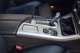 BMW Řada 5 528i F10/KŮŽE/NAVI/ČR/ČTĚTE/ - 15