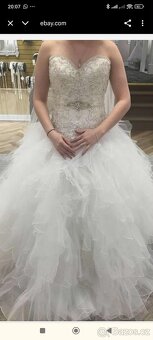 svatebni šaty z vleckou - 15