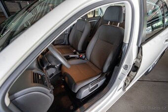 Volkswagen Jetta,  1.6 benzín 75 kw - TOP STAV - 15
