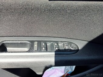 Peugeot 407 SW 2.0 HDI 100kw - 15